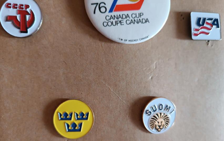 ХОККЕЙ НАБОР ЗНАЧКОВ НХЛ КУБОК КАНАДЫ 1976 NHL CANADA CUP PIN SET 4