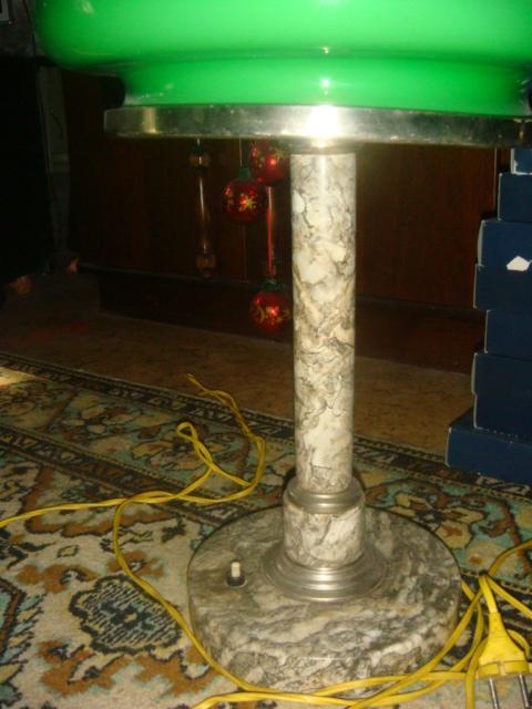 Лампа настольная мрамор с зеленым абажуром винтаж 50 х годов 1