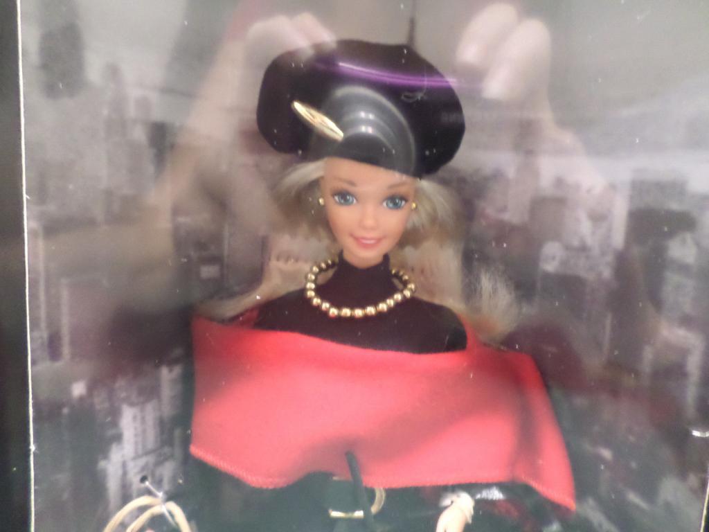 Кукла Барби Donna Karan блондинка 1995 год 2