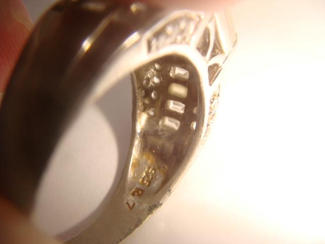 Кольцо серебро 925 проба с муссанитами 3