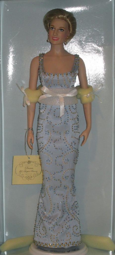 Кукла Принцесса Диана в голубом платье в коробке 1999 год 5