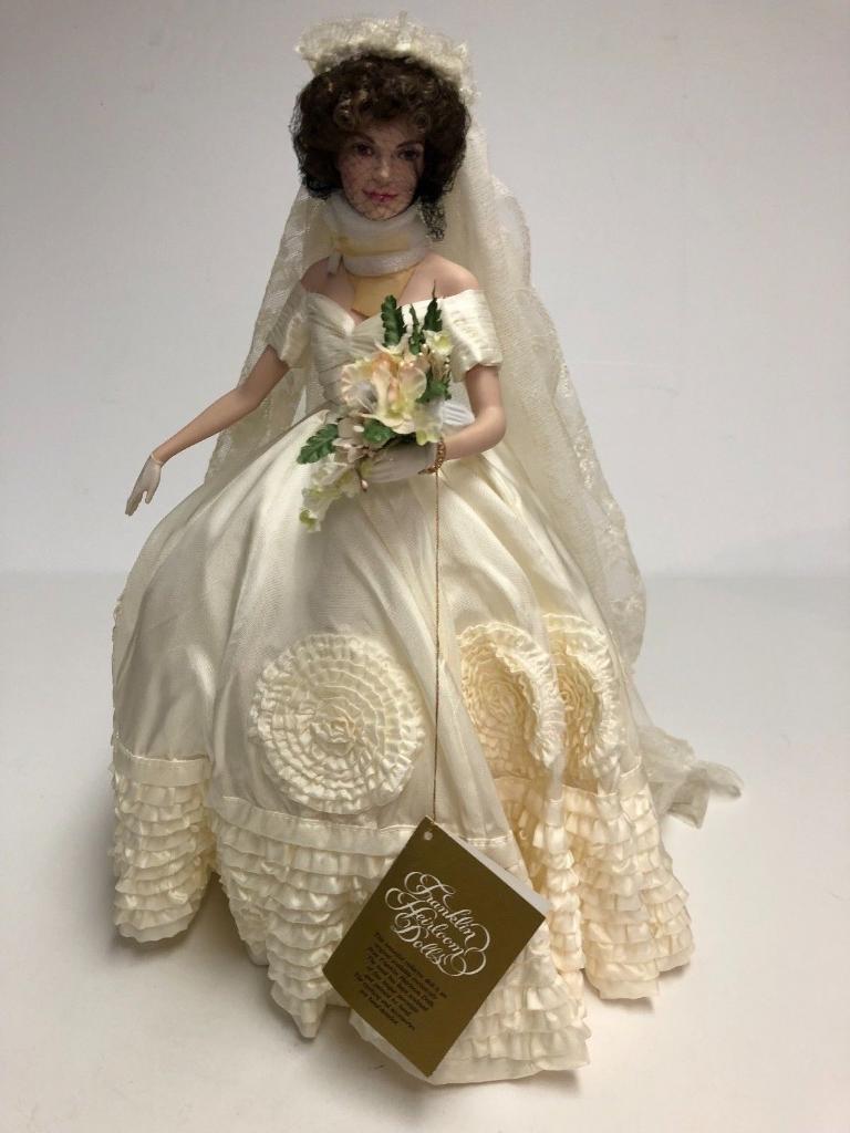Кукла Жаклин Кеннеди невеста 1999 год