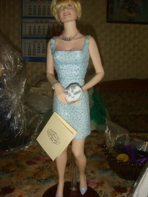 Кукла фарфоровая Принцесса Диана 2000 год