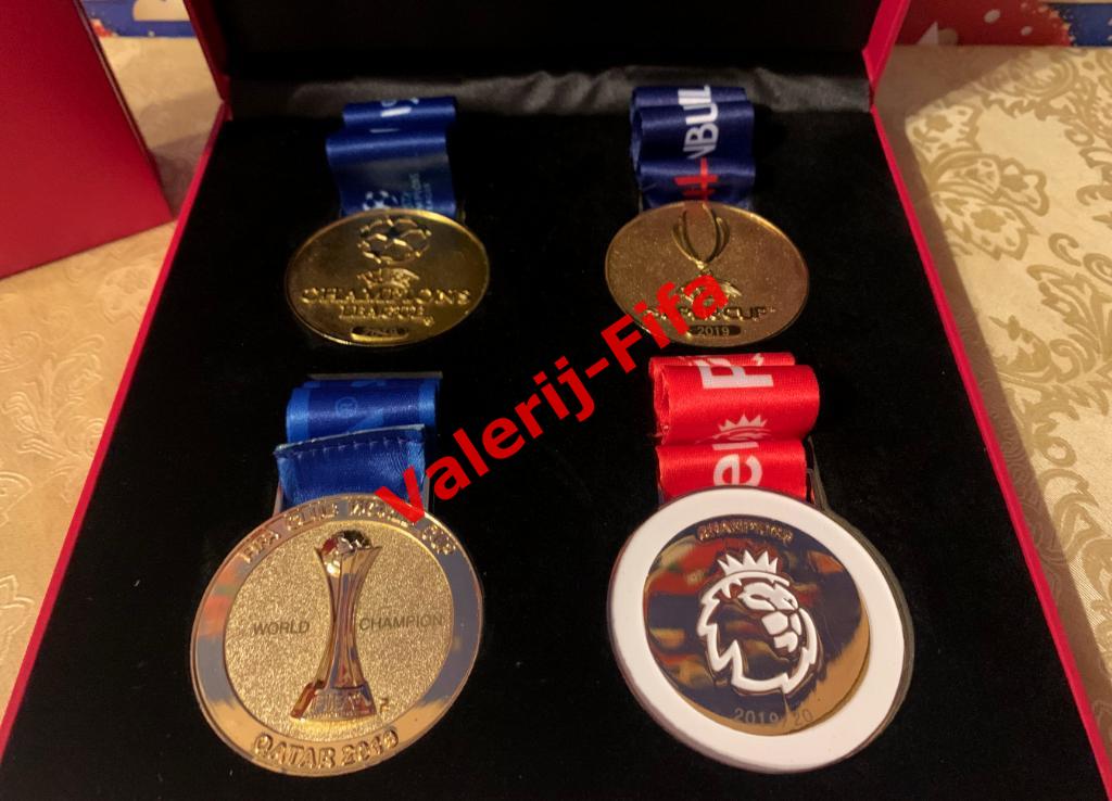 Набор медалей главных Футбольных Чемпионатов 2