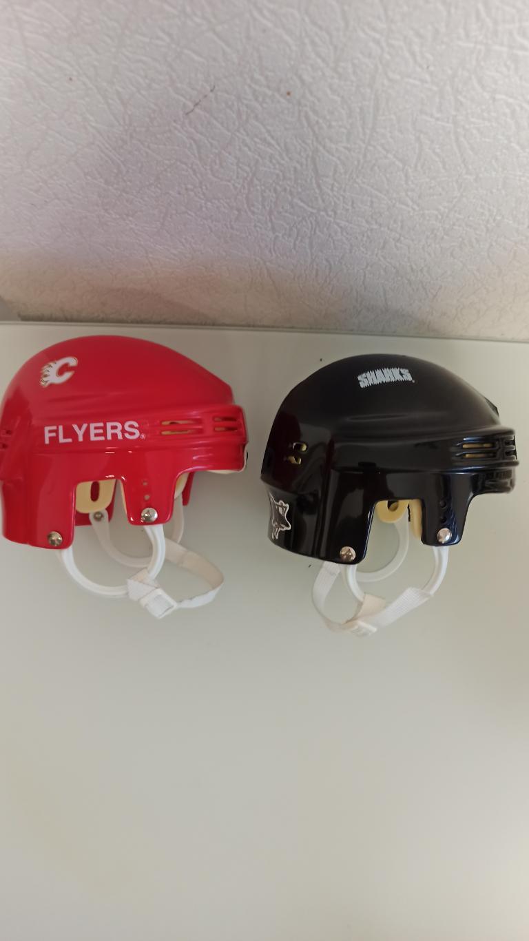 Сувенире шлемы НХЛ 2