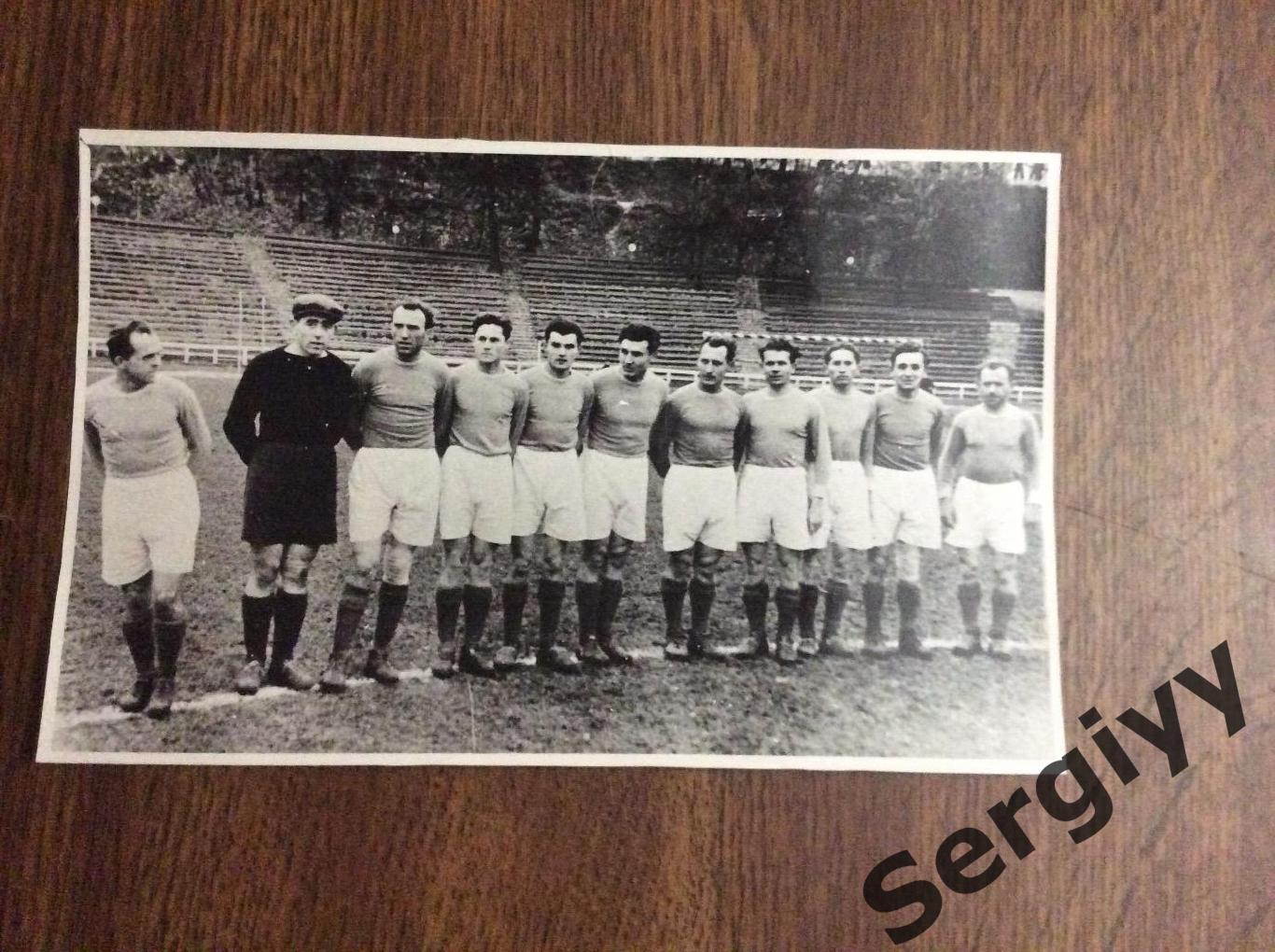 Команда Искра(Мукачево) 1952 год в Киев.