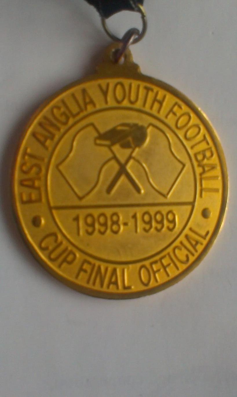 Кубок Восточной Англии по футболу среди молодежи. Финал 1998-1999. Медаль 1