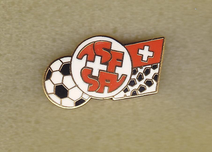 Швейцария. Официальный Значок Федерации Футбола. Начало 2000-х (Соперник Россия)