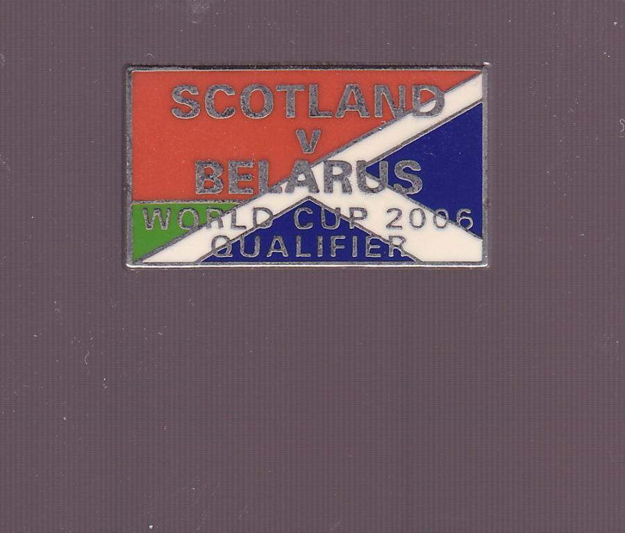 Футбол. Значок Беларусь - Шотландия 2005 (вид 2)