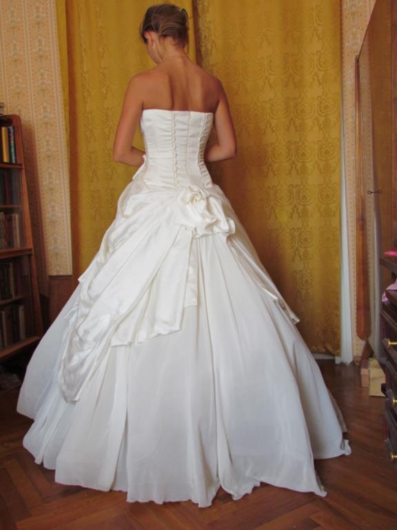 Свадебное платье. Размер 44-46 б/у