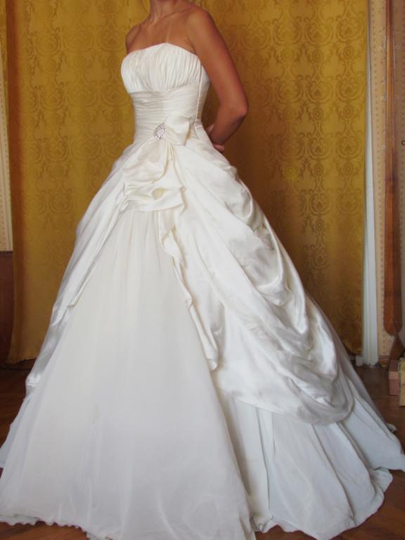 Свадебное платье. Размер 44-46 б/у 1