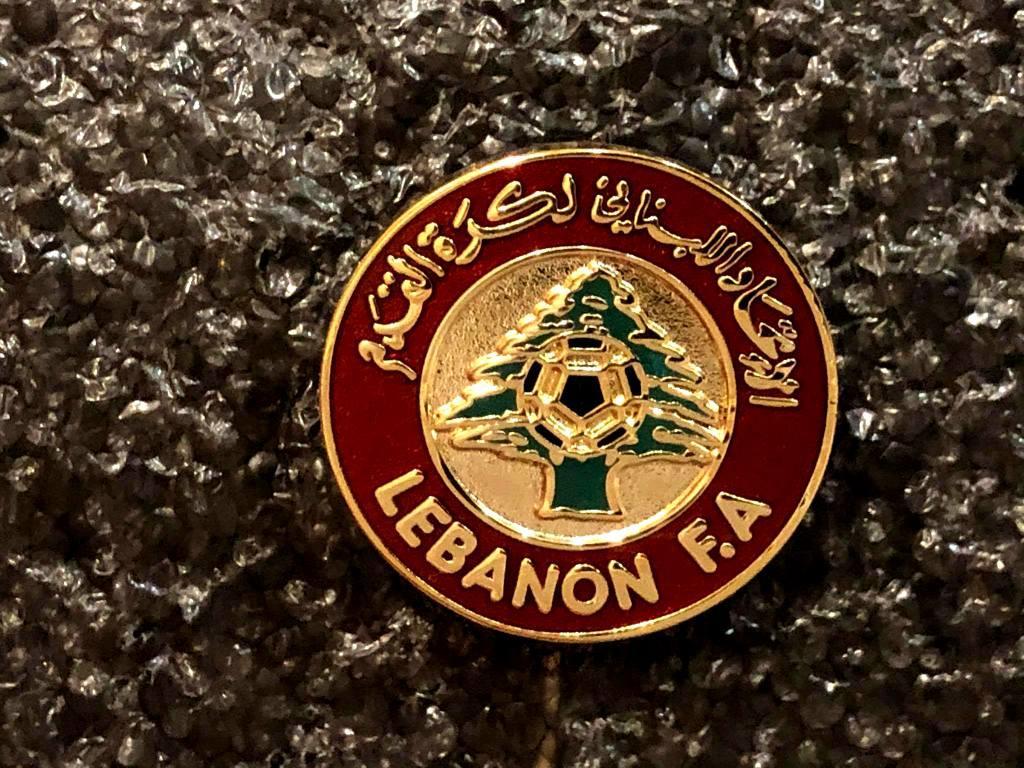 Знак Федерация футбола Ливан.