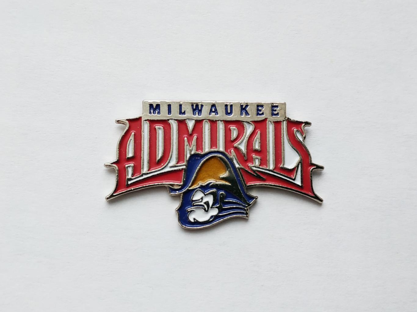 Лот значок хоккейный клуб ХК Милуоки Эдмиралс (Milwaukee Admirals)