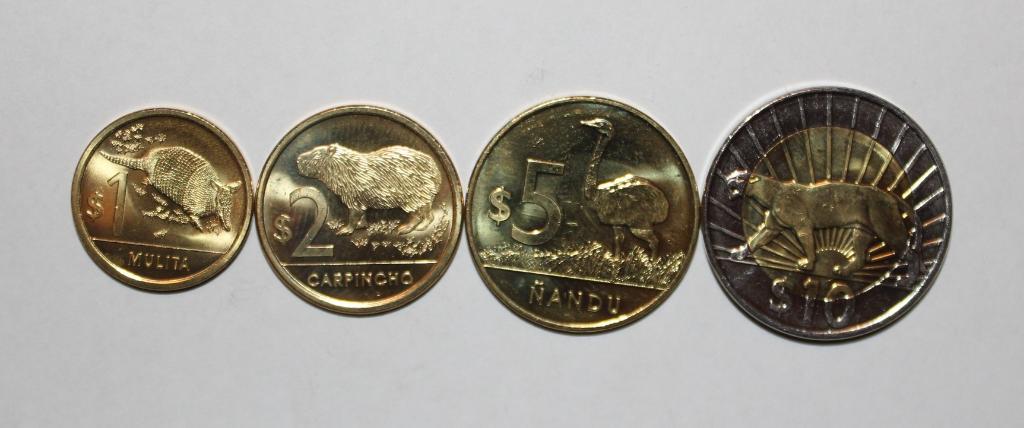Набор монет Уругвая 2011 (животный мир, состояние)