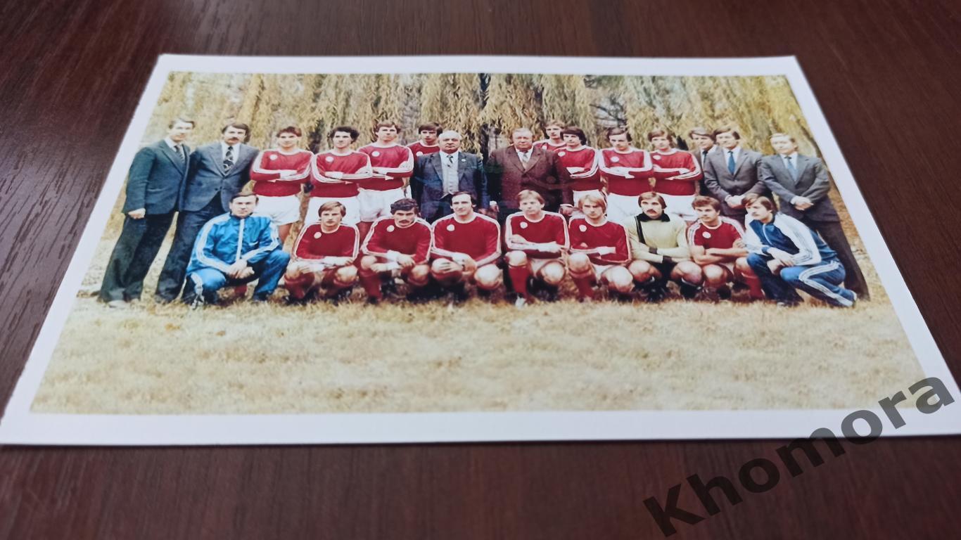 Днепр (Днепропетровск) Сезон-1983 - командное фото