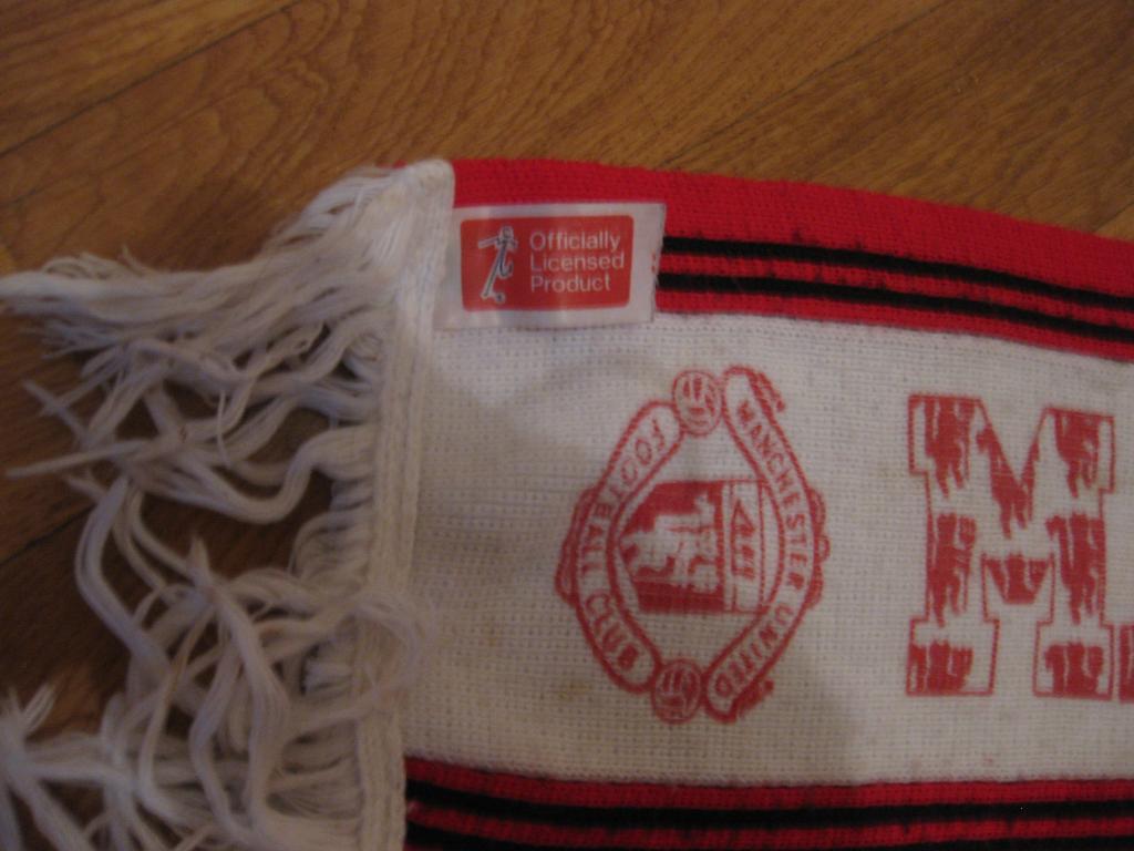 шарф - спорт - футбол - Манчестер Юнайтед - команда - фанат 1
