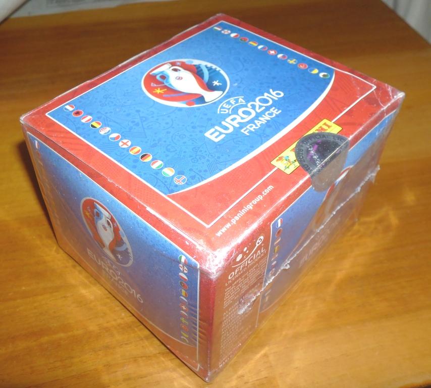 Редкий блок ( 100 пакетиков) по PANINI Чемпионат Европы 2016 в упаковке.