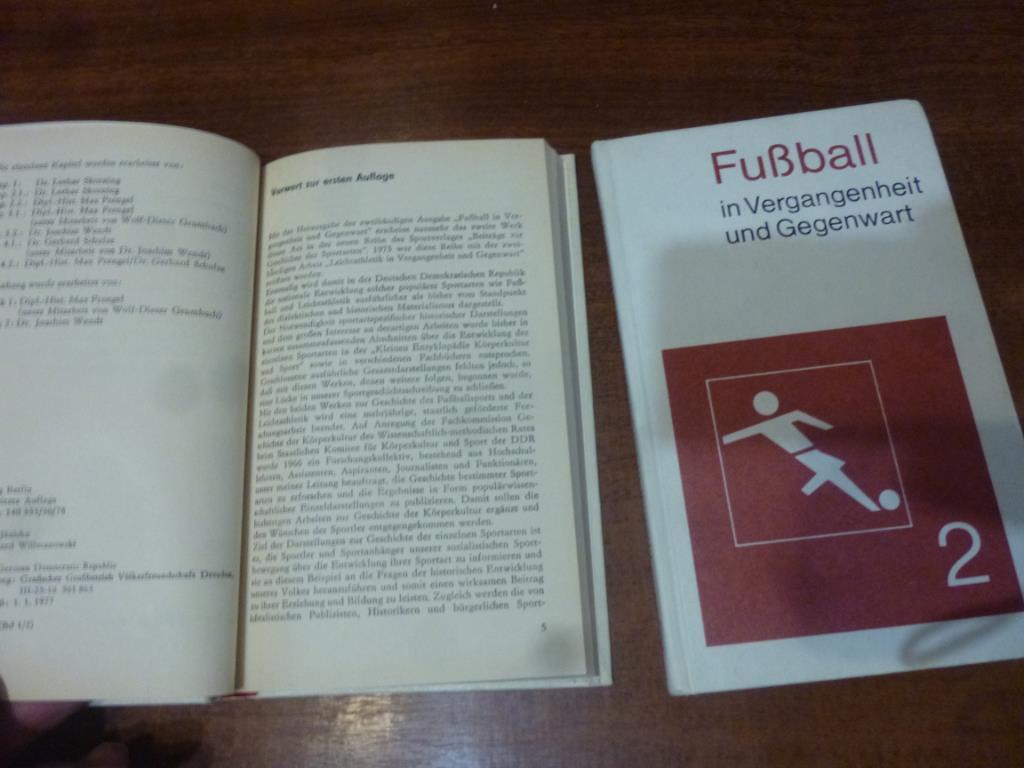 Книги Немецкий футбол в прошлом и настоящем. Нем.яз. Много интересного 1