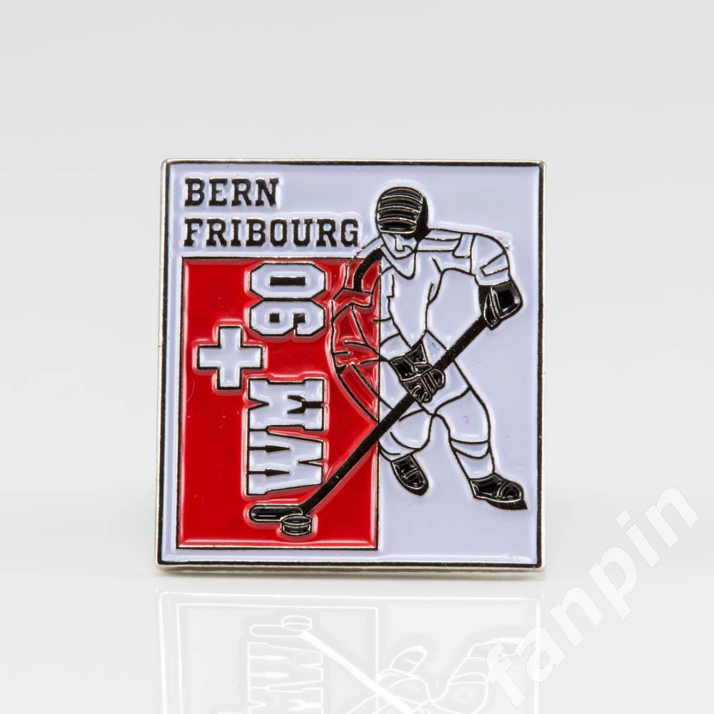 Значок Чемпионат мира по хоккею 1990г Швейцария