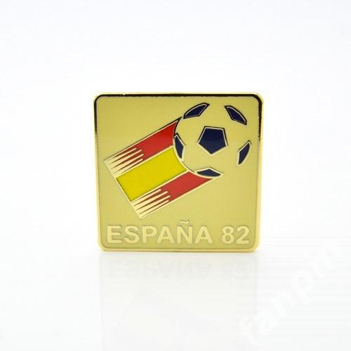 Значок Чемпионат мира по футболу 1982 (Испания) Эмблема желтая