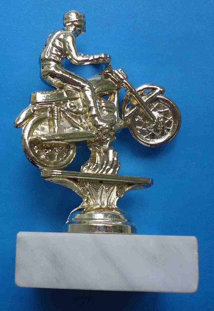 Награда-кубок Мотоциклист камень металл