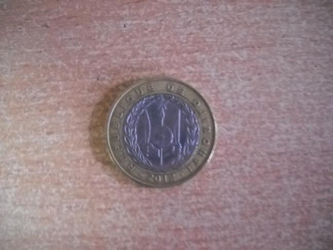 монета 250 франков Джибути