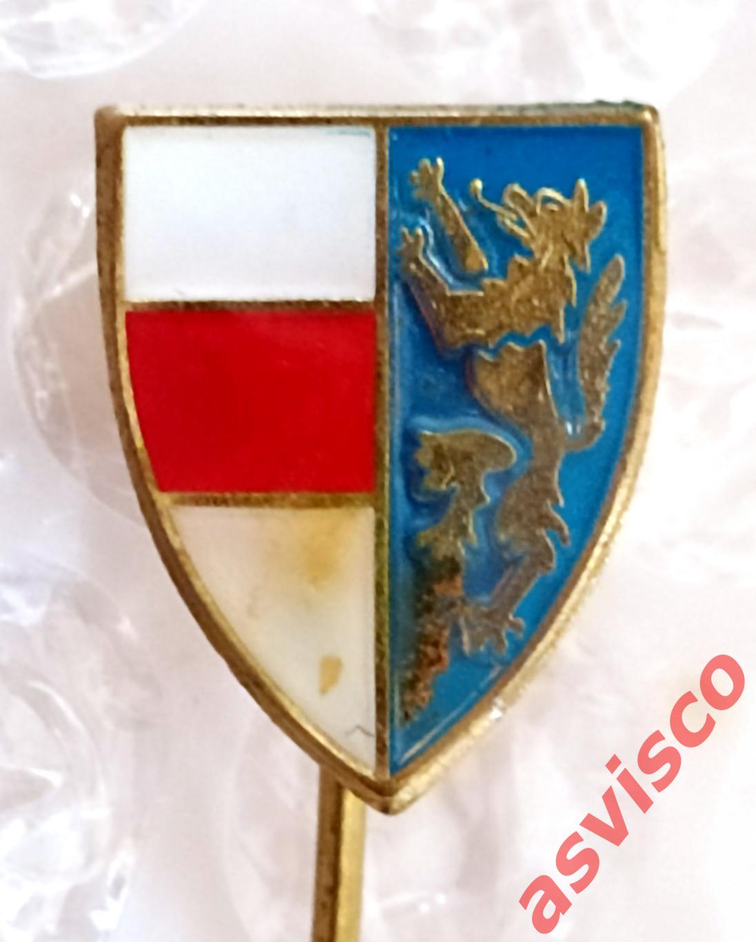 Значок Герб города Санкт-Пёльтен из Австрии. 4