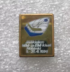 Старый спорт знак в обжиме. Хоккей. Чемпионат мира 1974 год. Хельсинки.