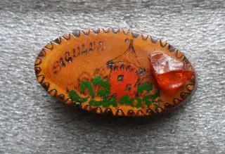 Брошь. Латвийская ССР. Янтарь. 1970 - е. годы.