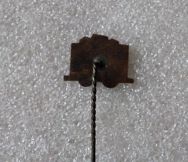 Кохтла Ярве. Сланцевая шахта. Эстония. (коричневый разнотип). тяжелый металл. 1