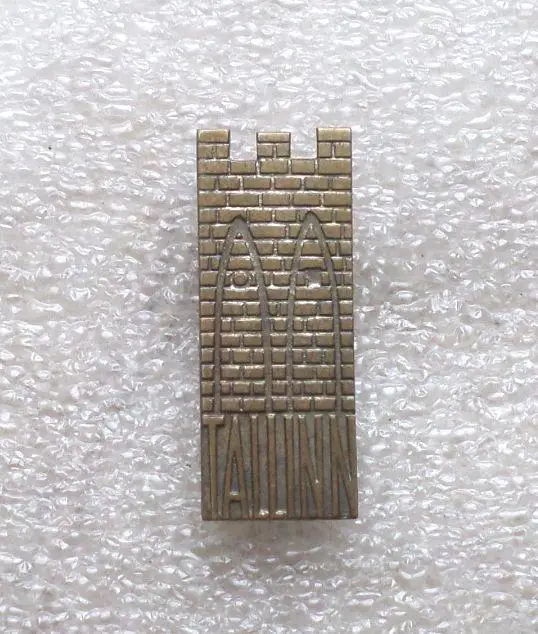 Таллинн. Крепость. Эстония. тяжелый 1