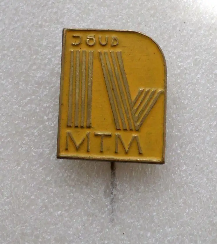 ДСО Йыуд. Эстония. 4 сельские молодежные игры.(желтый разнокрас).