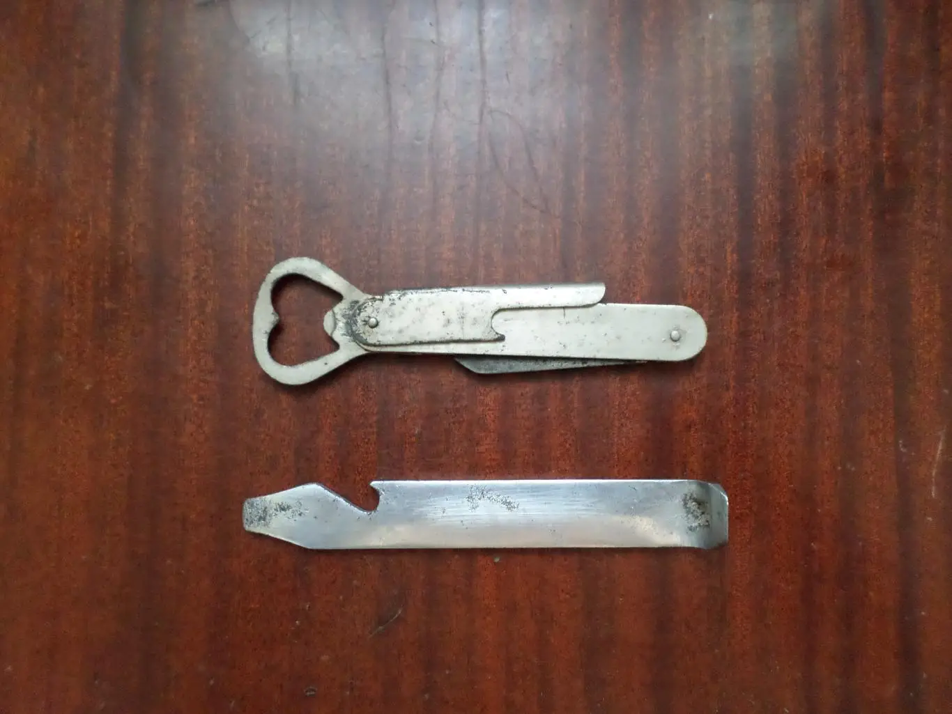 Карманный ножик - открывашка + открывашка из СССР. Цена за два.