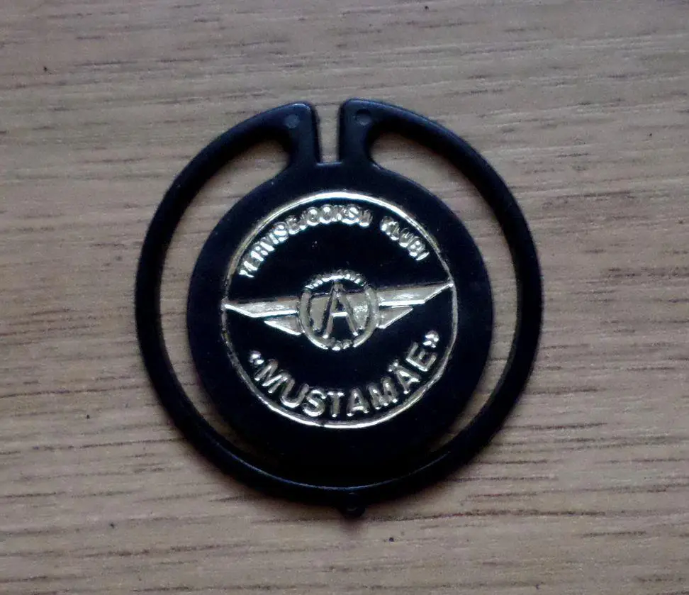 Mustam?e. Клуб любителей бега. Автобаза. Таллинн. Изготовлен - завод Экопласт