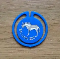 Таллинский зоопарк. Таллинн. Зебра.. Изготовлен - завод Экопласт Эстония.