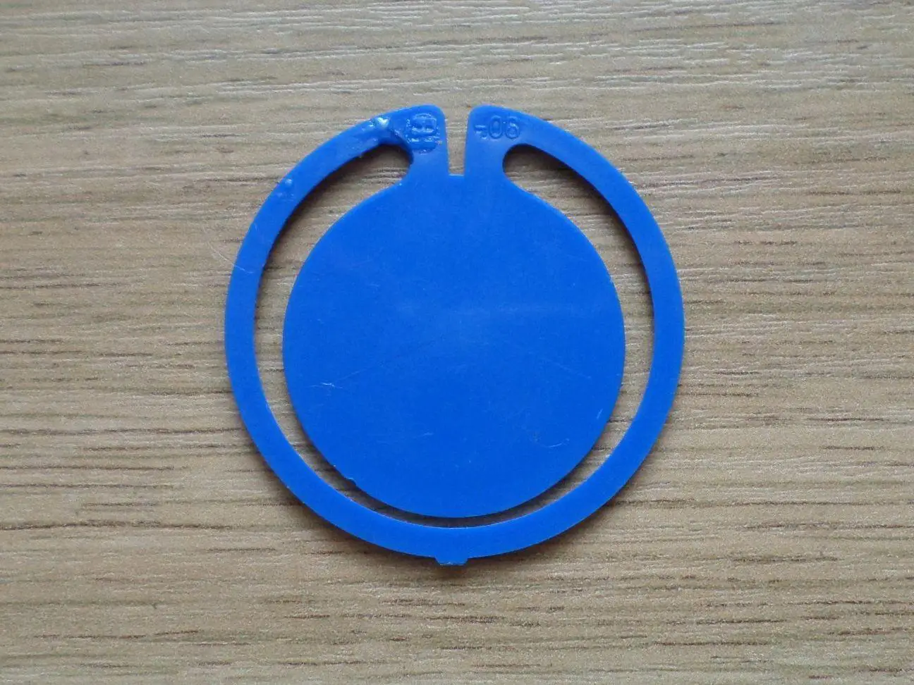 13 Кинофестиваль. Пыльва. Изготовлен - завод Экопласт Эстония. 2