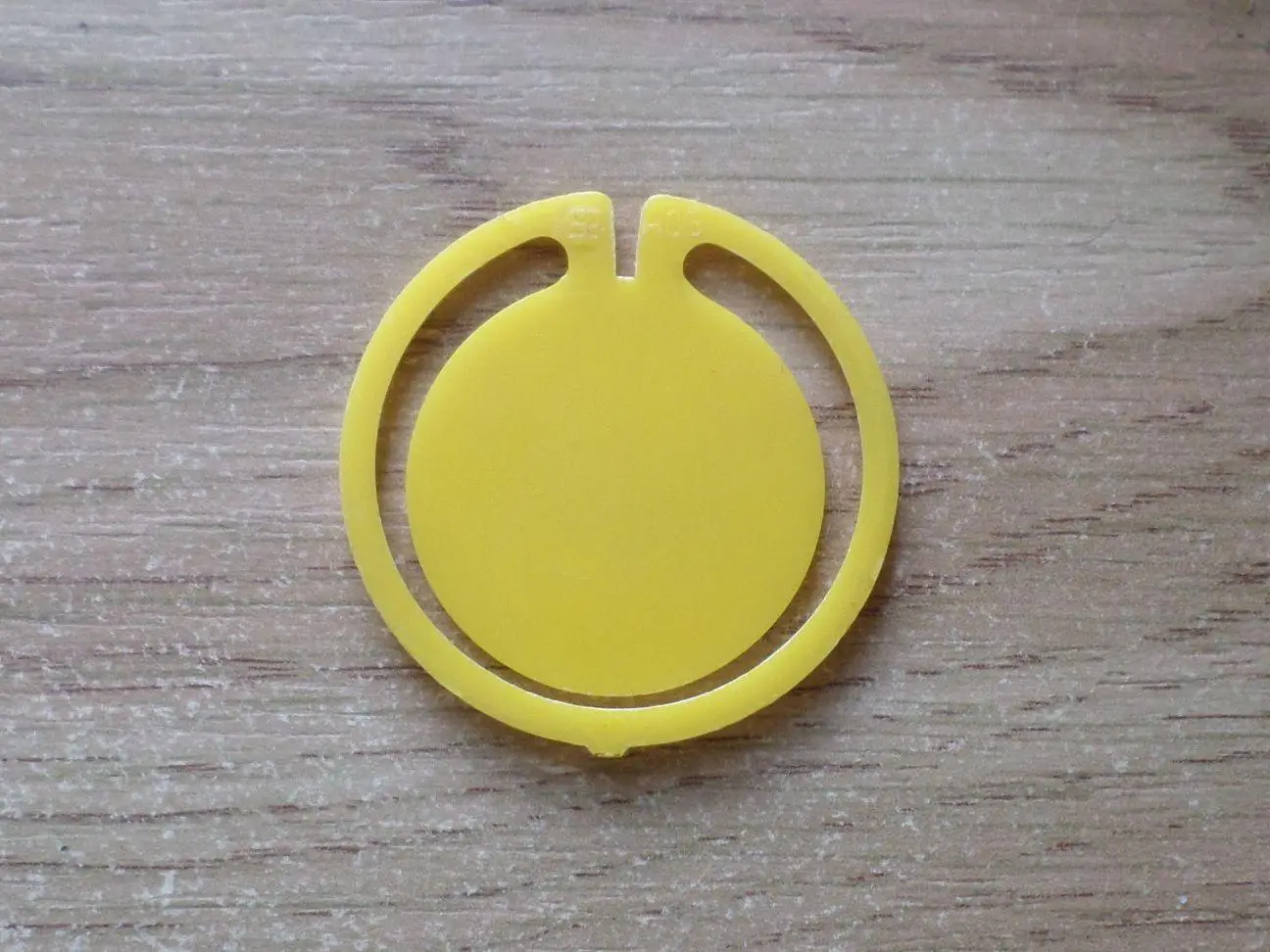 1632 1982 гг. Тартусский университет. 300 лет. Изготовлен - завод Экопласт Эстон 2