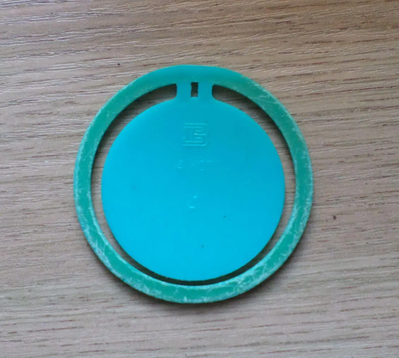 Слава Октябрю. Изготовлен - завод Экопласт Эстония. 3