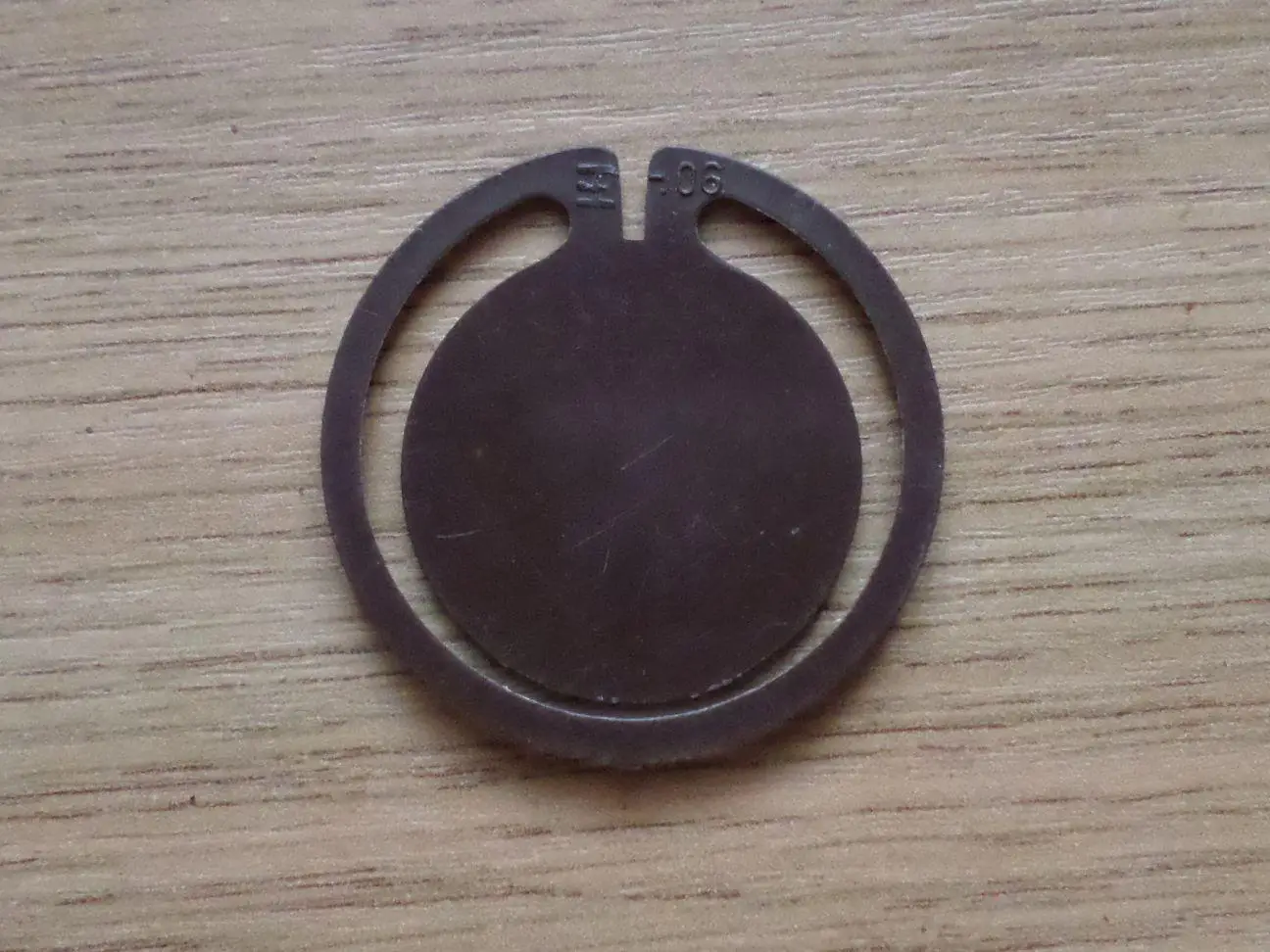 Зайчик. Изготовлен - завод Экопласт Эстония. (коричневый). 2