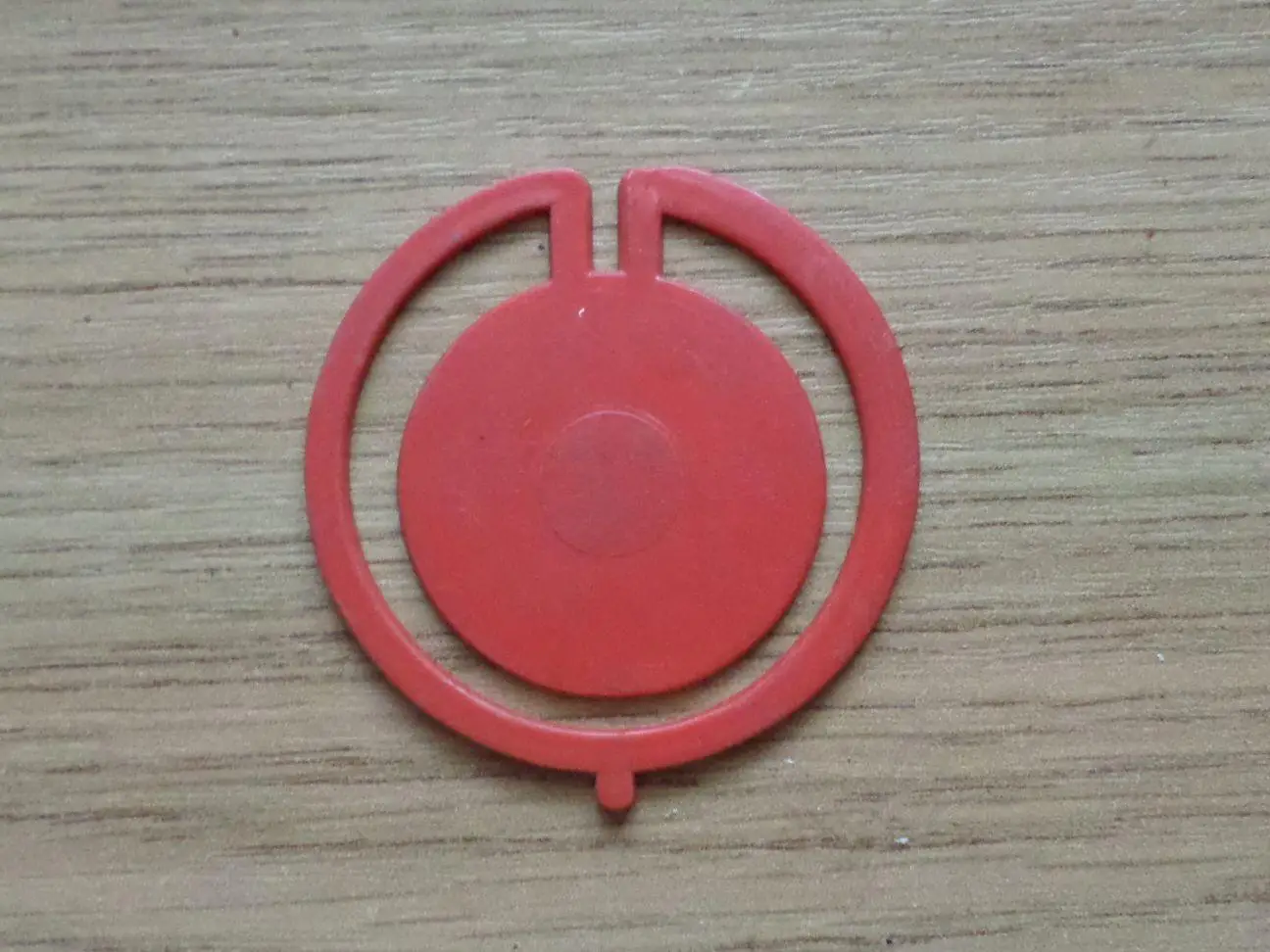 1 Мая. Таллинн. Изготовлен - завод Экопласт Эстония. 2