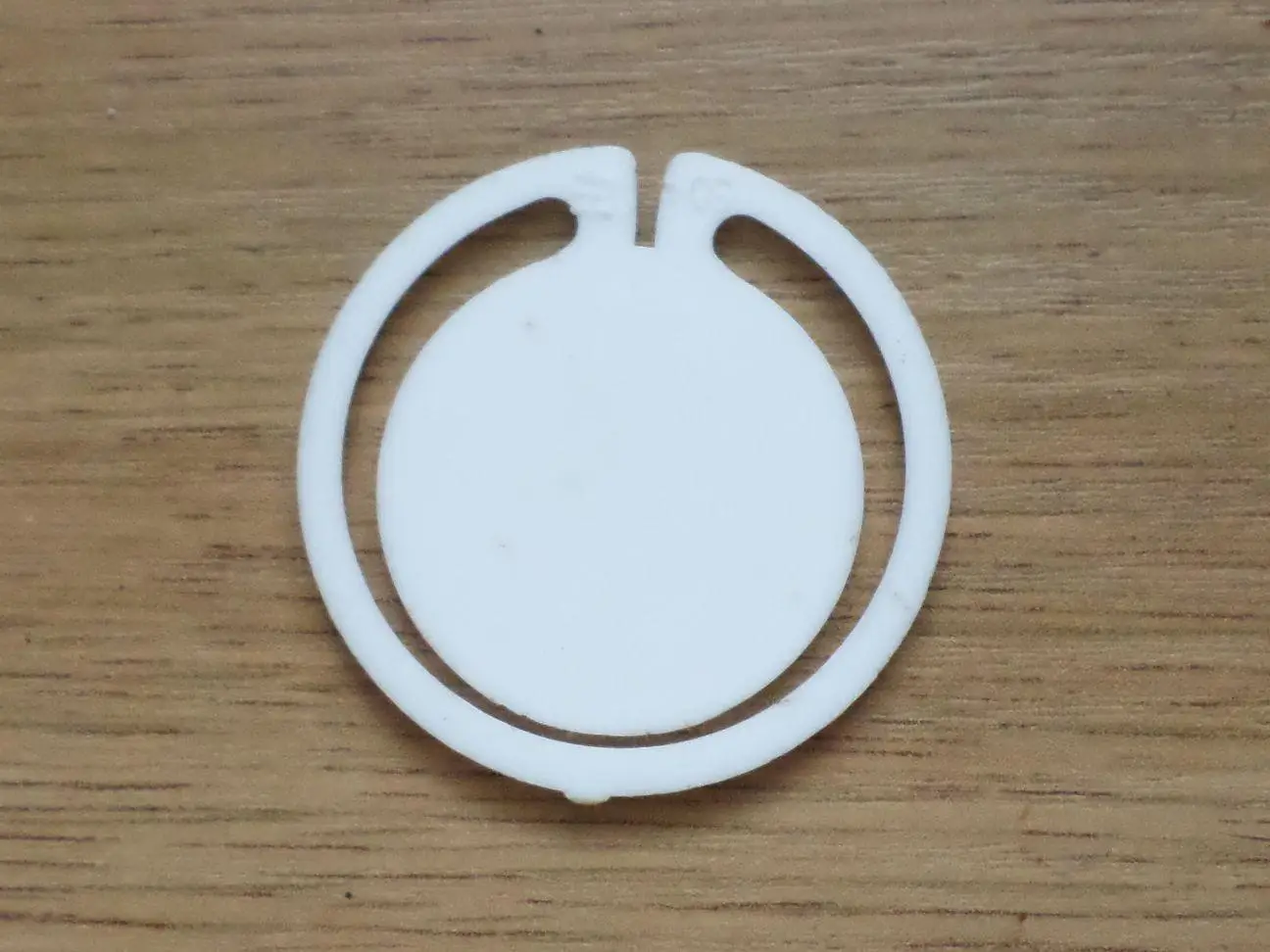 40 лет освобождения ЭССР. Таллинн. Изготовлен - завод Экопласт Эстония. (белый) 2