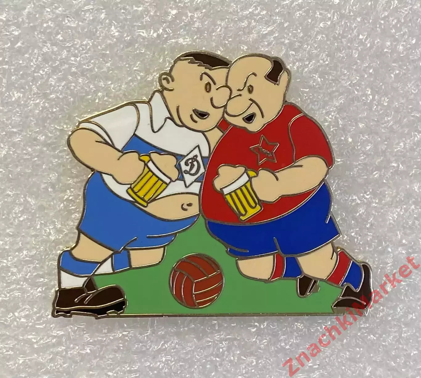 Пиво Динамо М - ЦСКА! игроки пузатики с пивом, значок