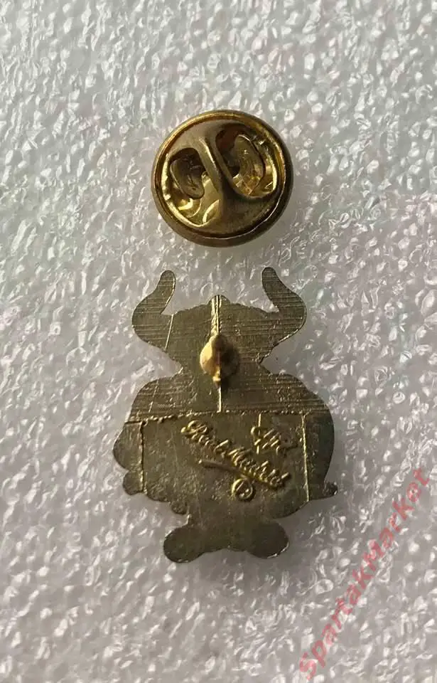 Реал Мадрид ФК Испания Тореодор, значок очень редкий 1