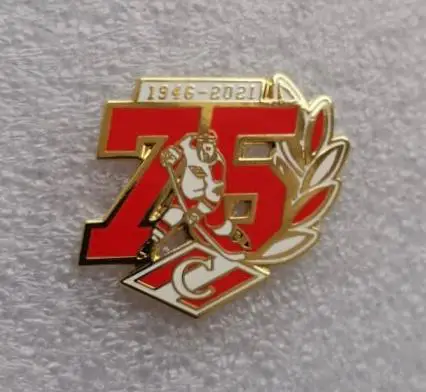 75 лет ХК Спартак Москва хоккеист, значок-1 1