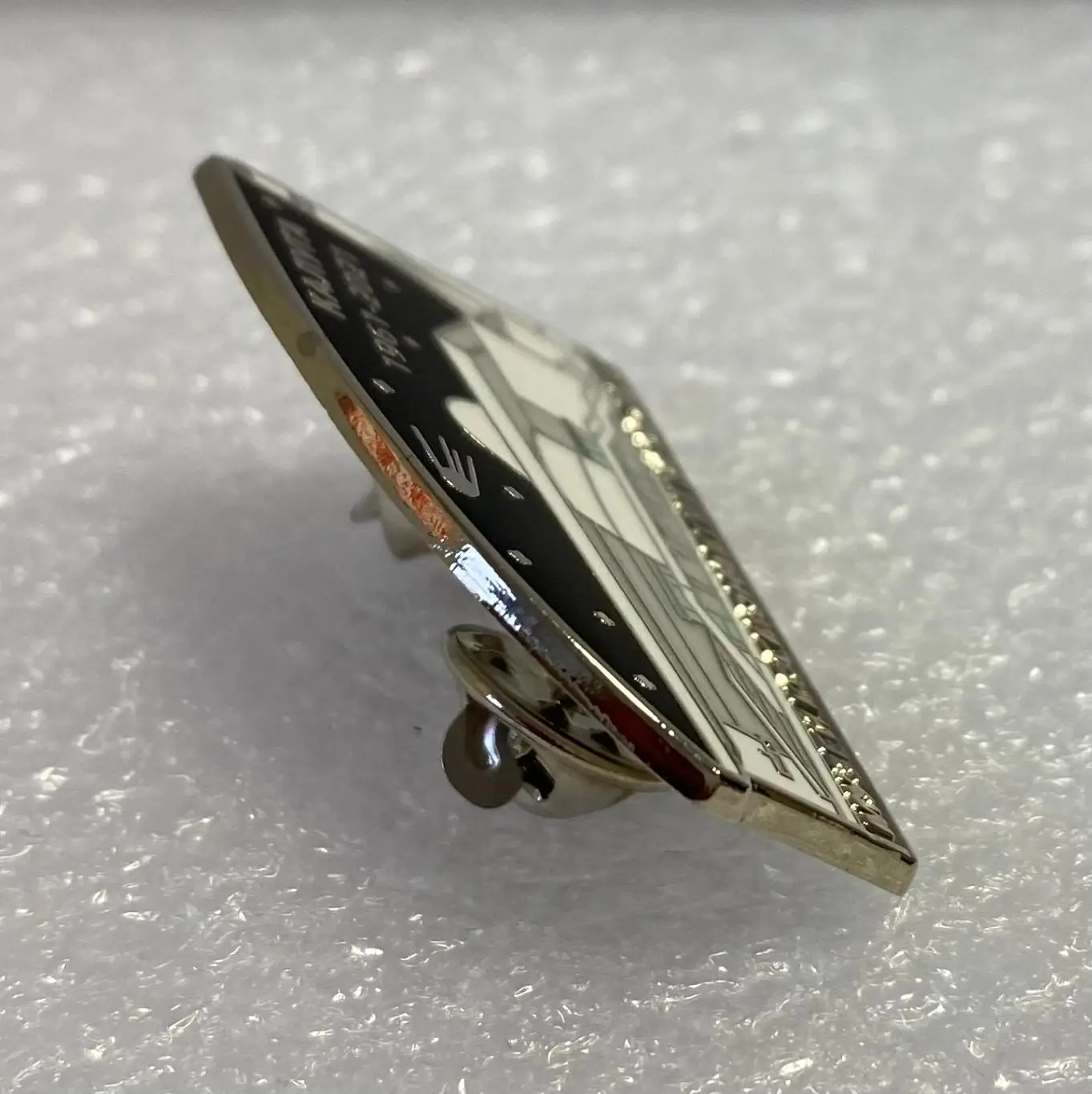 Космос 60 лет музею космонавтики в Калуге, значок-2 1