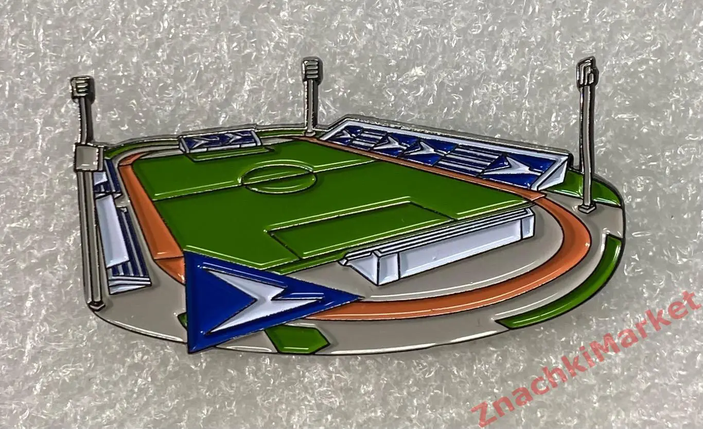 Стадион Центральный имени И.П. Чайки посёлок Песчанокопское ФК Чайка, значок-2