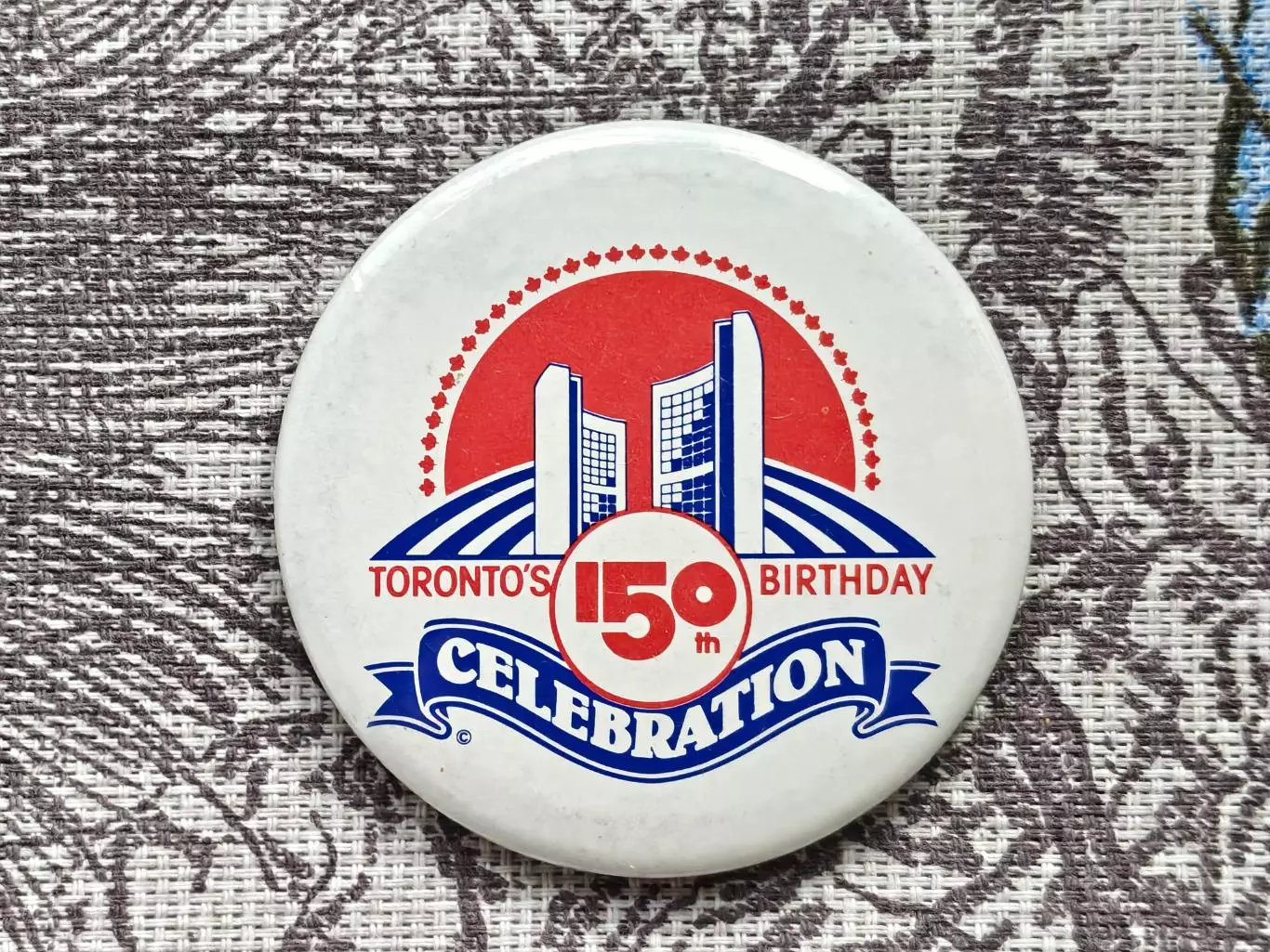 ЗНАЧОК ХОККЕЙ НХЛ ТОРОНТО 150 ЛЕТNHL TORONTO 150 CELEBRATION BUTTON PIN 2