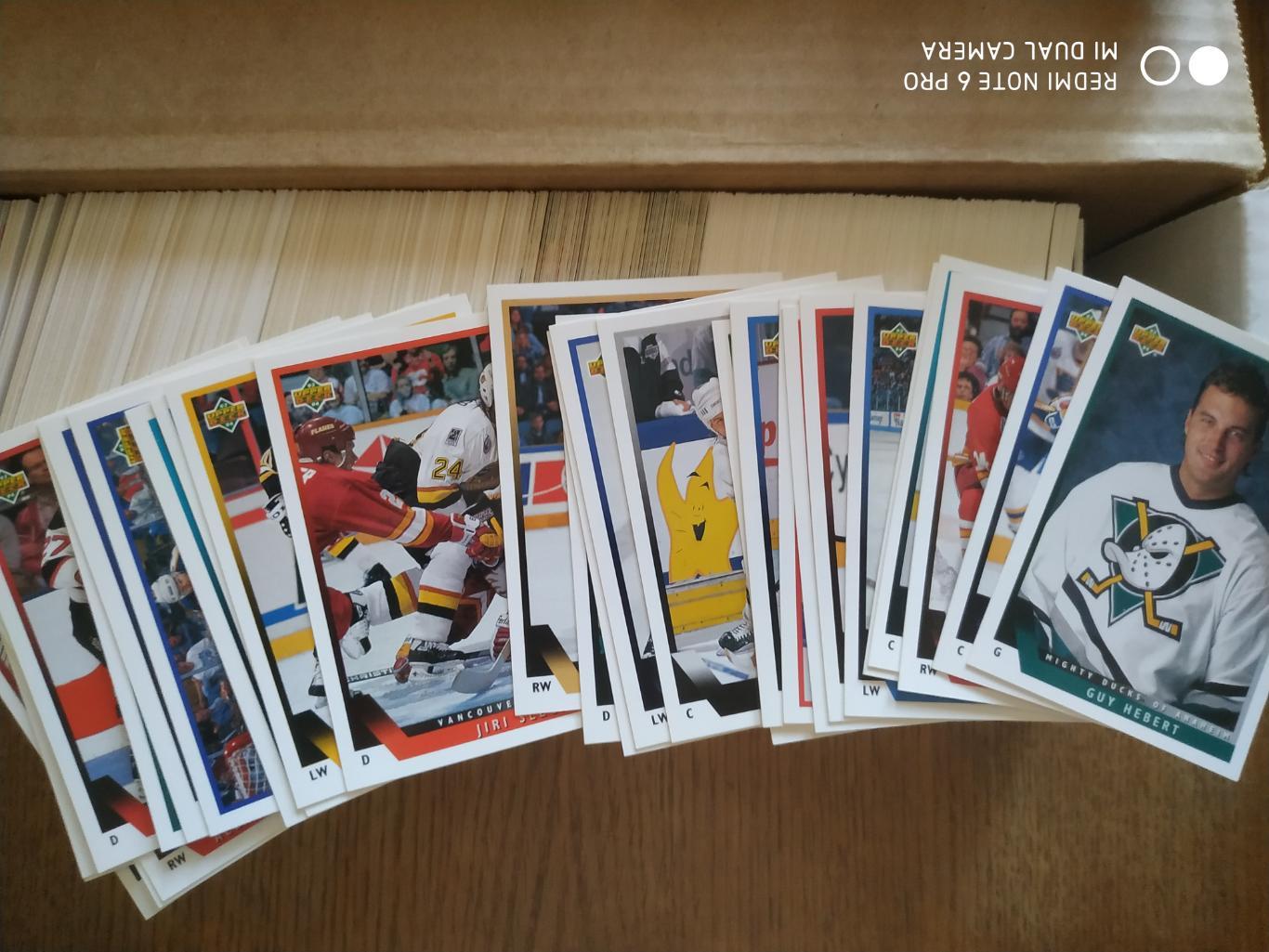 ХОККЕЙ НАБОР КАРТОЧЕК НХЛ 1993-94 UPPER DECK HOCKEY CARD OFFICIAL SET #1-575 5