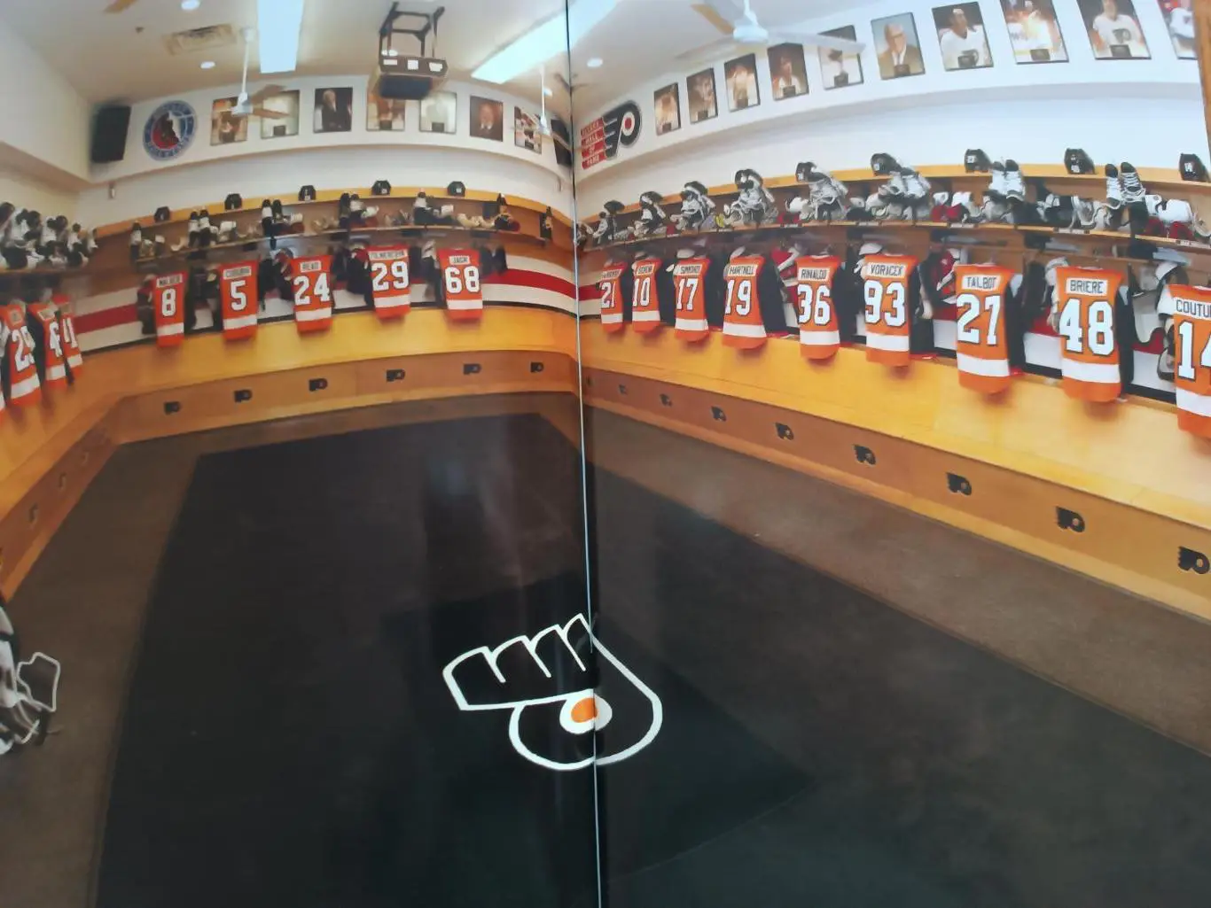 ПРОГРАММА МАТЧА НХЛ 2012 NHL PHILADELPHIA WINTER CLASSIC IN PICTURE 5