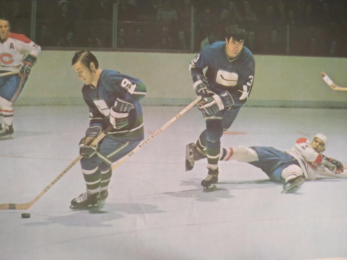 ХОККЕЙ ПРОГРАММА АЛЬБОМ ВАНКУВЕР НХЛ NHL 1971 DEC.04 VANCOUVER PROGRAM 4